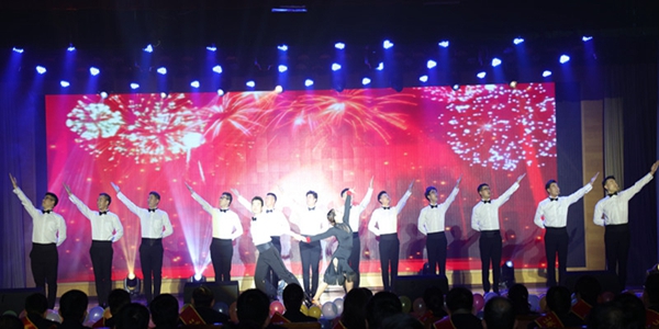 1581562176551093.jpg 8-02、集團機關(guān)歌曲《今夜無眠》.jpg